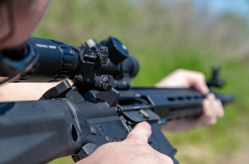 Should You Use Offset Sights on Your AR